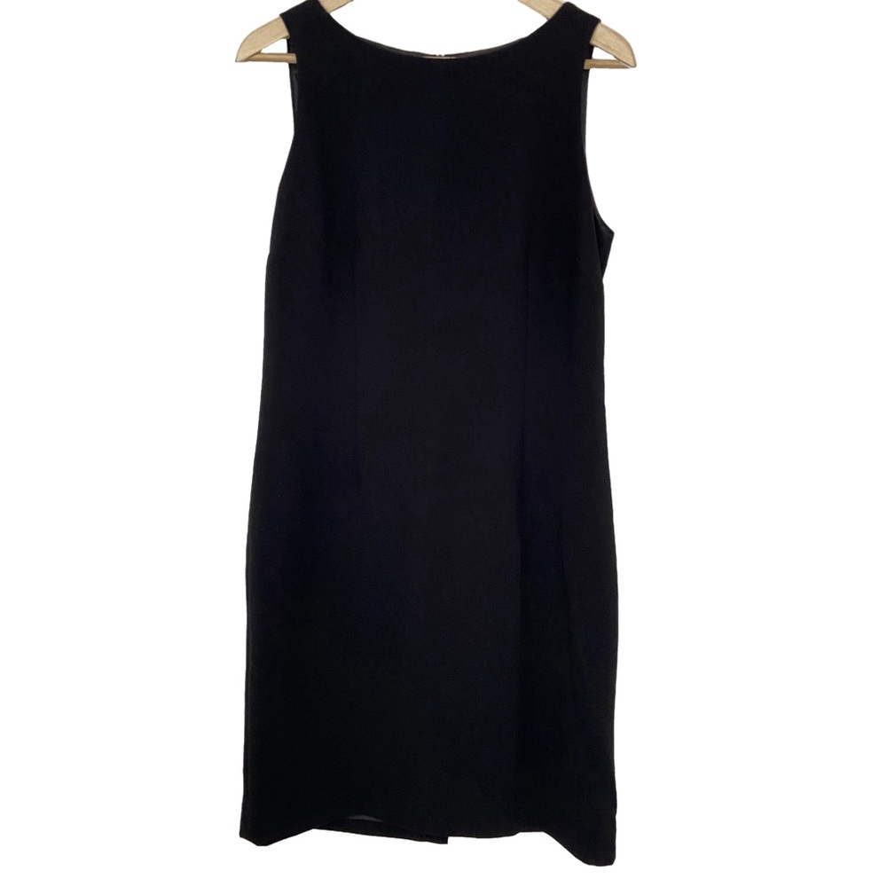 PIERRE CARDIN BLACK KNEE LENGTH LINED SHEATH DRESS WITH BATEAU NECKLINE, SIZE 6